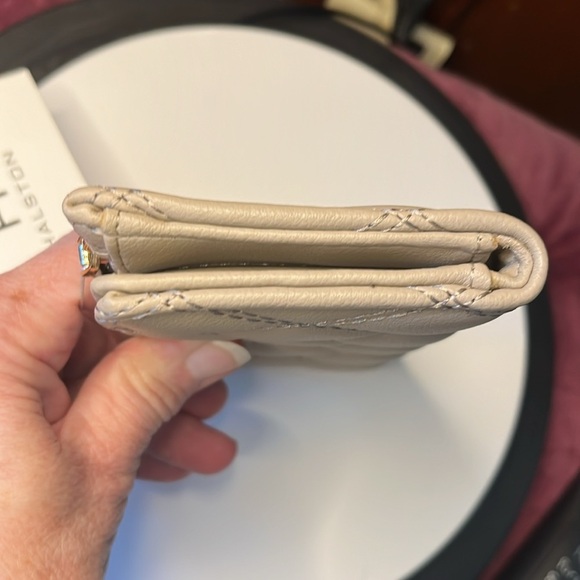 H. Halston NWT Wallet  ID holder coin purse quilted  Taupe  5.5”w x 3.5”h x .75d - Picture 5 of 15